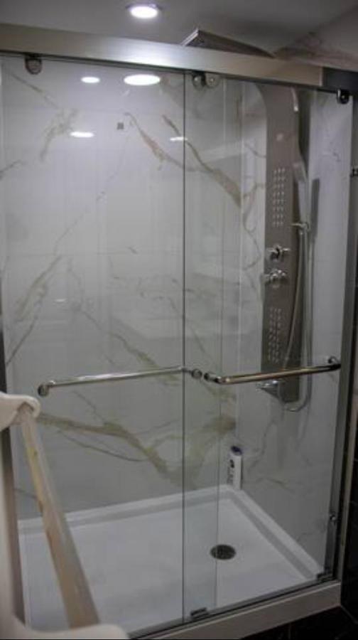 Riz Khan Peaceful Mississauga Home Ngoại thất bức ảnh